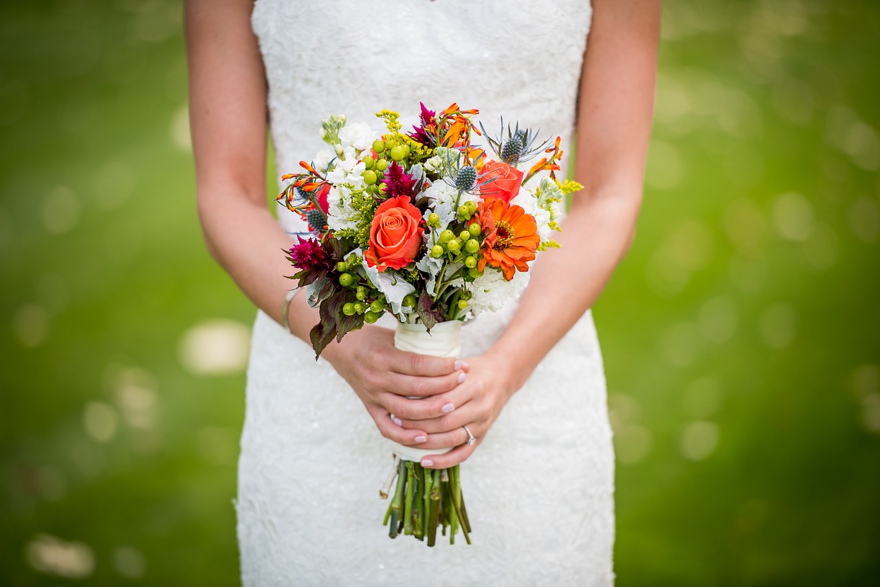 bouquet, beautiful flowers, bride-1851462.jpg